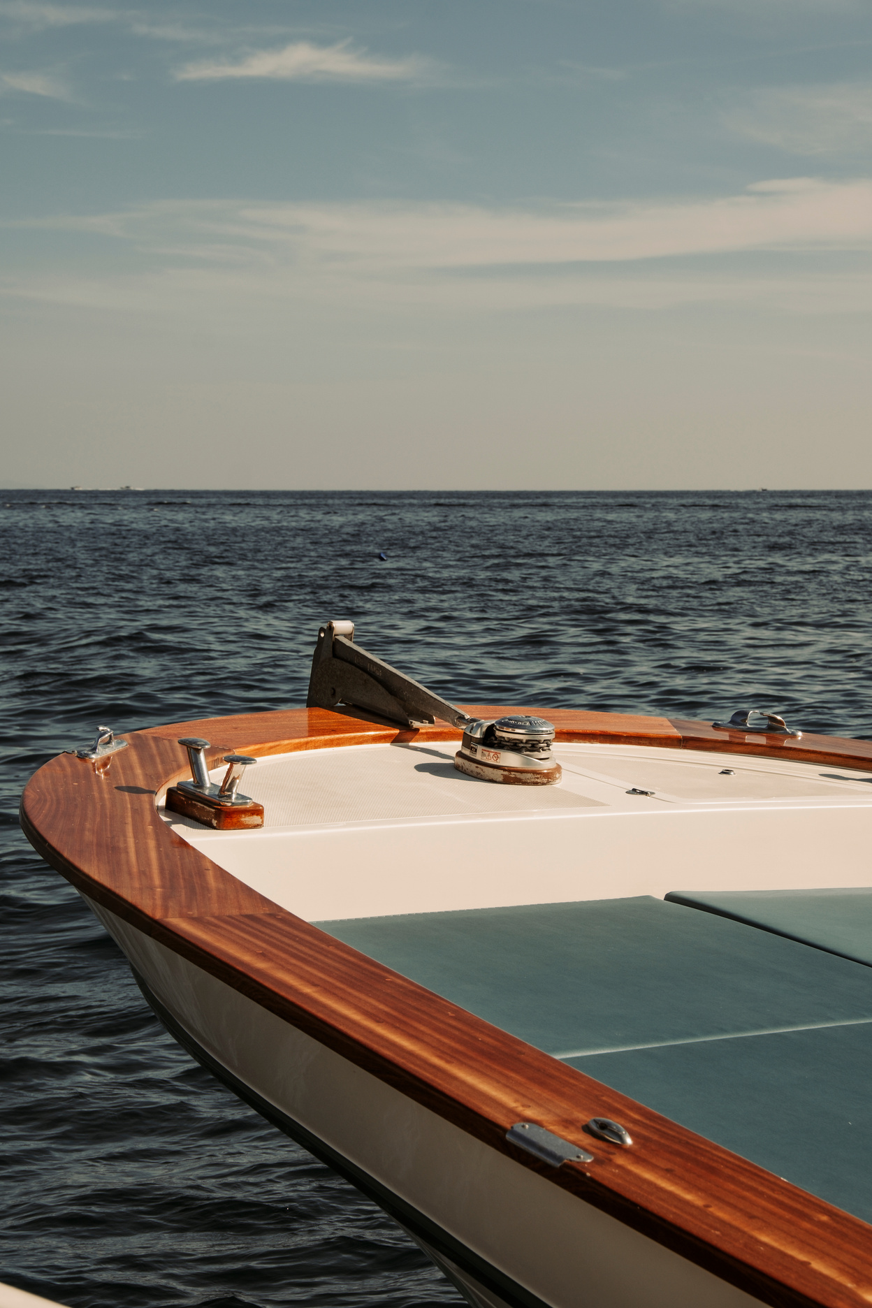 Gozzo Amalfi · on board